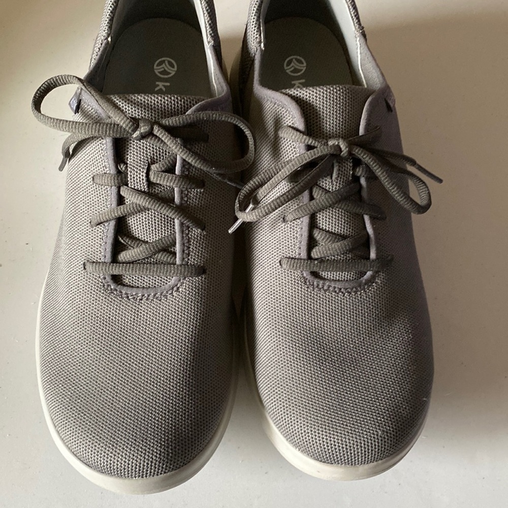 NWOB, Mens Kizik, size 12 wide, never worn